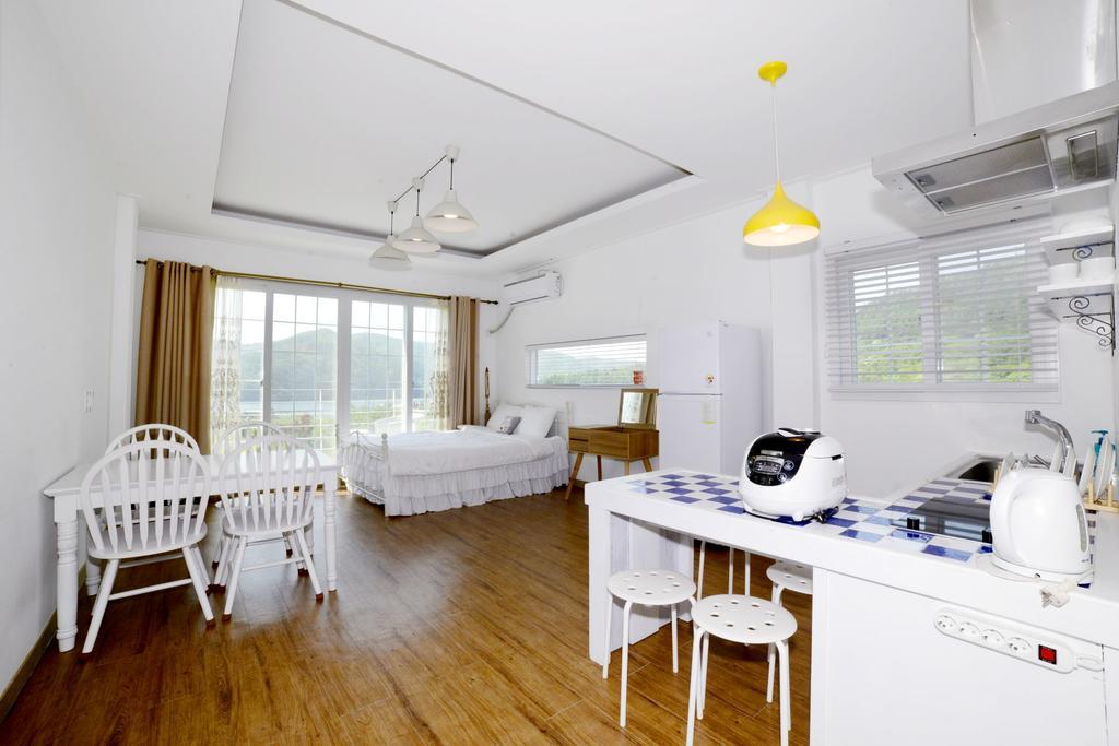 Walking Sky Pension Gapyeong Zimmer foto